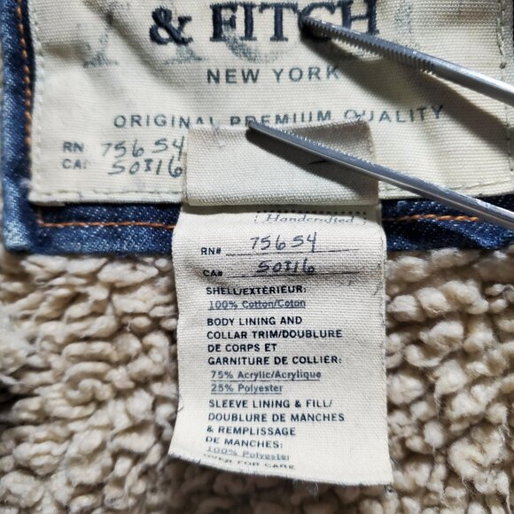 Abercrombie and Fitch Sherpa Lined Denim Trucker Jacket Sz XL mens - Picture 9 of 16